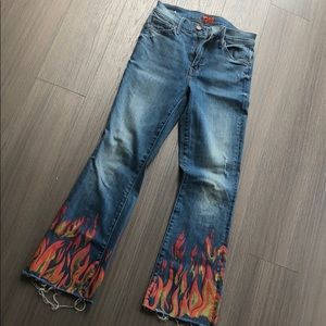 MOTHER The Insider Crop Fray Jeans